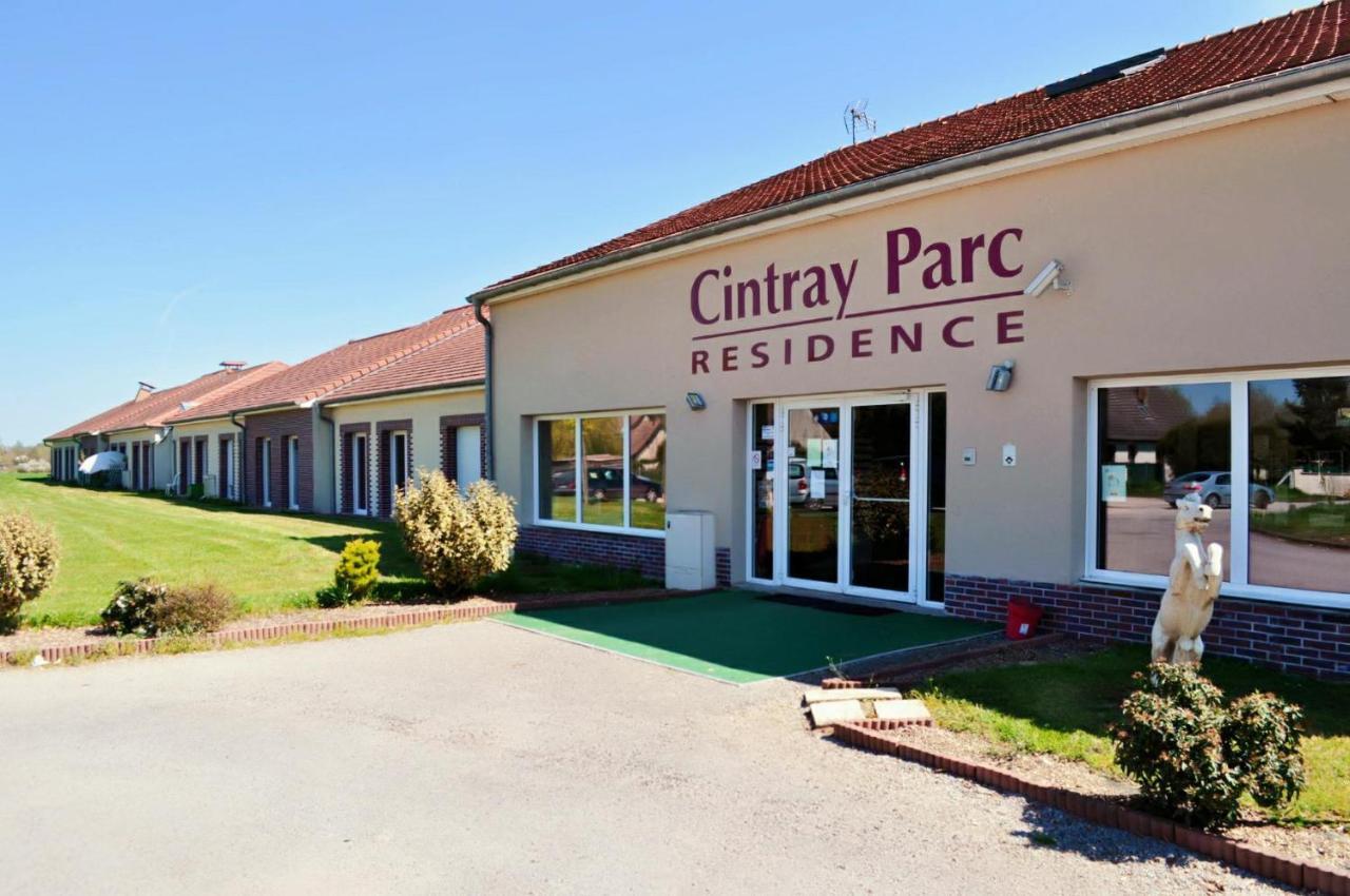 Cintray Parc Residence Breteuil-sur-Iton Exterior foto